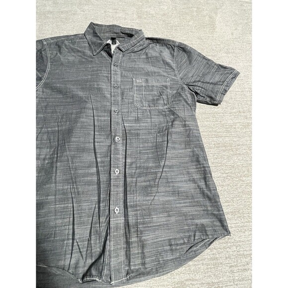 District Made Shirt Men’s Large Gray Button Down Short Sleeve Collared Kia - Picture 3 of 14